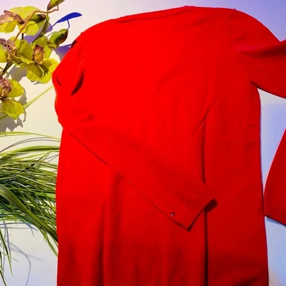 T69- Tommy Hilfiger Red with Navy polka dot Sweater S - Picture 4 of 4